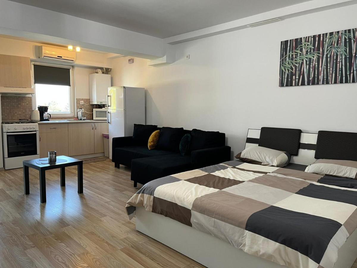 אוטופן Tranzzzit Airport Apartment מראה חיצוני תמונה
